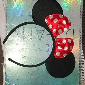 Minnie mouse ears